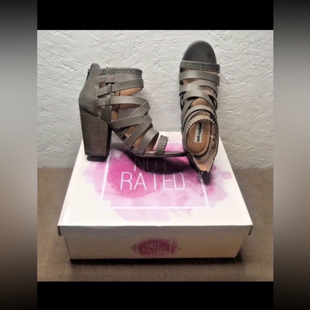 Excellent Not Rated Feelin Strappy Women's Heels Taupe Faux Leather Size 6.5